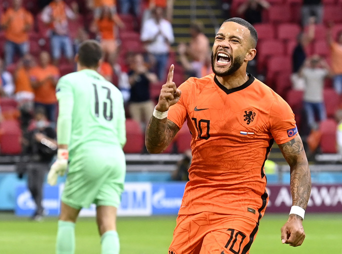 Tỏa sáng ở Euro 2020, Memphis Depay gia nhập Barcelona với giá 0 đồng - 4 Tỏa sáng ở Euro 2020, Memphis Depay gia nhập Barcelona với giá 0 đồng - 4