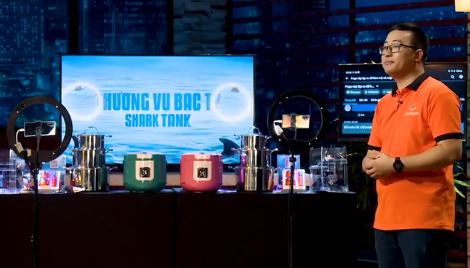 Từ chối đề nghị rót 30 tỷ để về đội Shark Liên, CEO Cuccu.vn được quẹt thẻ 'đặt cọc' ngay 300 triệu Từ chối đề nghị rót 30 tỷ để về đội Shark Liên, CEO Cuccu.vn được quẹt thẻ 'đặt cọc' ngay 300 triệu