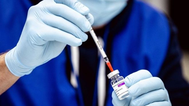 Vụ 1 người bị tiêm 2 mũi vắc xin Covid-19 trong 30 phút: Nhân viên tiêm mũi 2 có hỏi trước khi tiêm nhưng ông M. không nói gì? Vụ 1 người bị tiêm 2 mũi vắc xin Covid-19 trong 30 phút: Nhân viên tiêm mũi 2 có hỏi trước khi tiêm nhưng ông M. không nói gì?