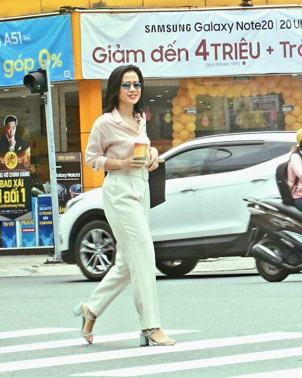 Nữ CEO xinh đẹp đi gọi vốn bị nguyên team Shark 'bật' tơi bời: Chắc là mình 'bơi nhầm bể'! - 4 Nữ CEO xinh đẹp đi gọi vốn bị nguyên team Shark 'bật' tơi bời: Chắc là mình 'bơi nhầm bể'! - 4
