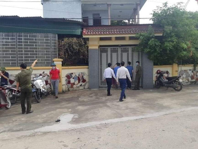 Nguyên Phó trưởng Công an huyện tử vong trong tư thế treo cổ Nguyên Phó trưởng Công an huyện tử vong trong tư thế treo cổ