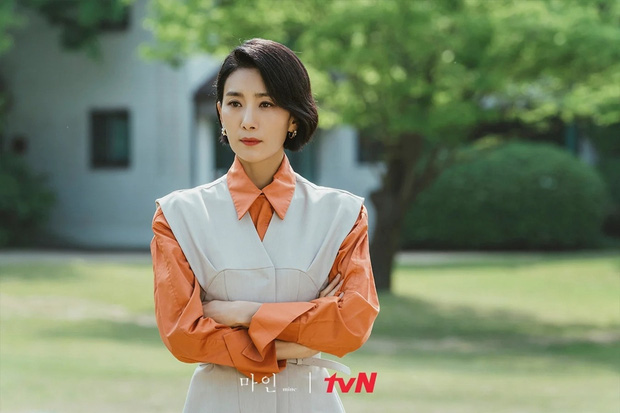 6 chị đẹp phim Hàn đã giàu còn giỏi làm khán giả u mê: 'Tài phiệt' Son Ye Jin, bà cả Mine phải lép vế trước số 1 - 4 6 chị đẹp phim Hàn đã giàu còn giỏi làm khán giả u mê: 'Tài phiệt' Son Ye Jin, bà cả Mine phải lép vế trước số 1 - 4