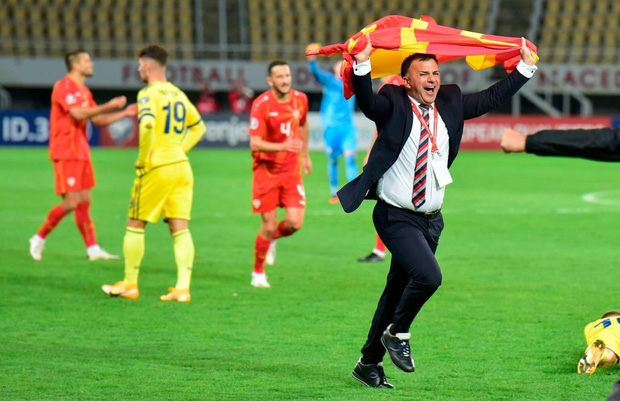 HLV đầu tiên từ chức tại VCK Euro 2021 HLV đầu tiên từ chức tại VCK Euro 2021