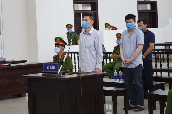 Hàng trăm người xin giảm nhẹ tội cho các bị cáo vụ CDC Hà Nội Hàng trăm người xin giảm nhẹ tội cho các bị cáo vụ CDC Hà Nội