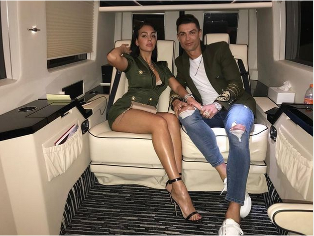 Tỉ phú đô la Ronaldo sở hữu chiếc đồng hồ Rolex đắt nhất lịch sử - 1 Tỉ phú đô la Ronaldo sở hữu chiếc đồng hồ Rolex đắt nhất lịch sử - 1