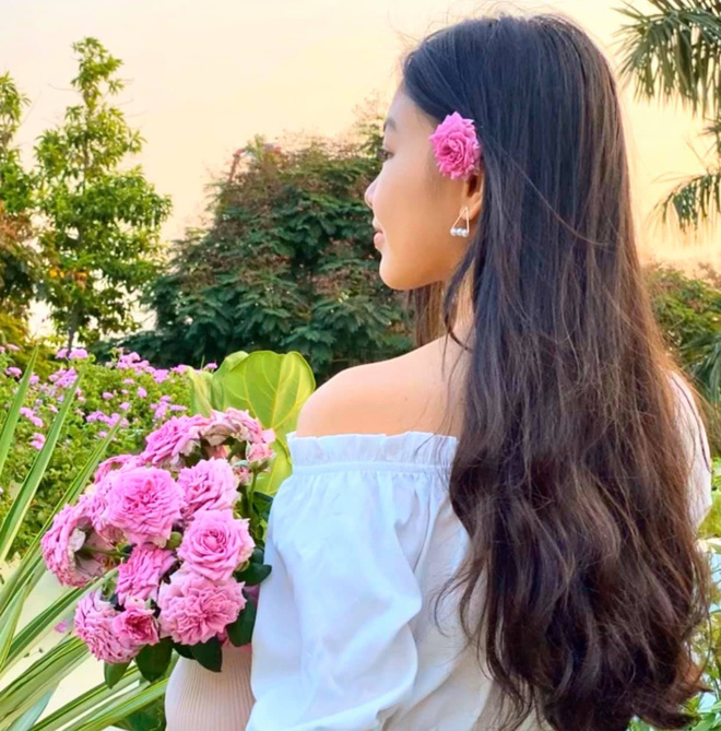 Lọ Lem nhà MC Quyền Linh xinh quá, đứng giữa biệt thự 21 tỷ ngập hoa trái lại càng xinh - 10 Lọ Lem nhà MC Quyền Linh xinh quá, đứng giữa biệt thự 21 tỷ ngập hoa trái lại càng xinh - 10