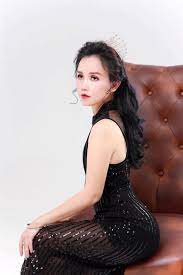 Bị người yêu của chồng cũ 'đá xéo', 'cô Xuyến' Hoàng Yến viết tâm thư đáp trả: 'Mình cùng là phụ nữ, sẽ hạnh phúc và sẽ khổ đau vì yêu như nhau thôi' - 5 Bị người yêu của chồng cũ 'đá xéo', 'cô Xuyến' Hoàng Yến viết tâm thư đáp trả: 'Mình cùng là phụ nữ, sẽ hạnh phúc và sẽ khổ đau vì yêu như nhau thôi' - 5