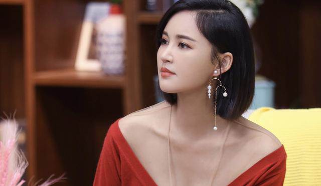 Đang chán chồng muốn ly hôn, đọc tin nhắn anh gửi nhầm mà tôi bật khóc hối hận Đang chán chồng muốn ly hôn, đọc tin nhắn anh gửi nhầm mà tôi bật khóc hối hận