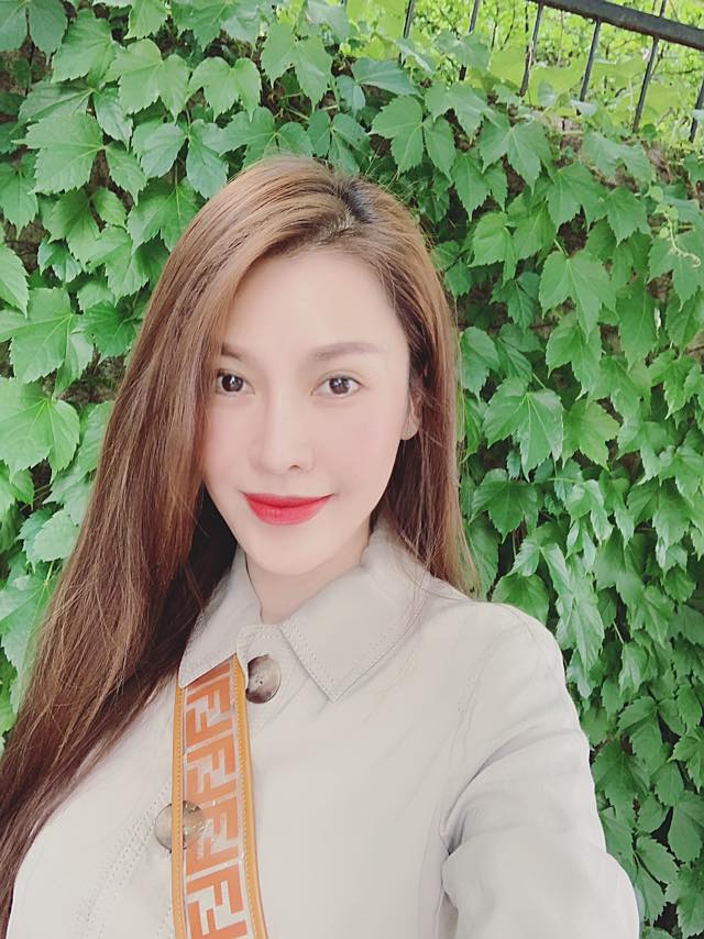 Quế Vân lên tiếng động viên Thúy Nga giữa ồn ào liên quan đến ca sĩ Kim Ngân: 'Làm người tốt không hề dễ' Quế Vân lên tiếng động viên Thúy Nga giữa ồn ào liên quan đến ca sĩ Kim Ngân: 'Làm người tốt không hề dễ'