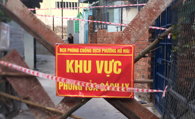 NÓNG: Từ 0 giờ ngày 11/7, Đồng Nai phong tỏa khu vực có hơn 255.000 dân NÓNG: Từ 0 giờ ngày 11/7, Đồng Nai phong tỏa khu vực có hơn 255.000 dân