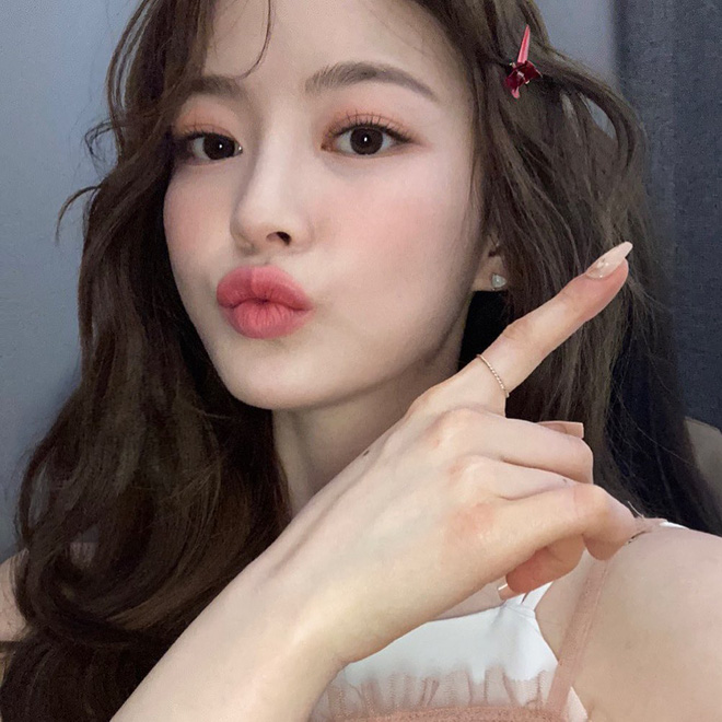 Da dầu sẽ thấy khốn khổ nếu bộ makeup mùa hè không có mấy loại cushion lì mịn này Da dầu sẽ thấy khốn khổ nếu bộ makeup mùa hè không có mấy loại cushion lì mịn này