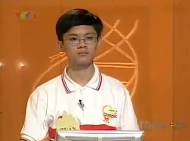 Pha tăng tốc hay nhất Đường lên đỉnh Olympia: Thí sinh trả lời như lắp mô tơ, nhưng cậu bạn đứng đối diện mới làm nên lịch sử Pha tăng tốc hay nhất Đường lên đỉnh Olympia: Thí sinh trả lời như lắp mô tơ, nhưng cậu bạn đứng đối diện mới làm nên lịch sử