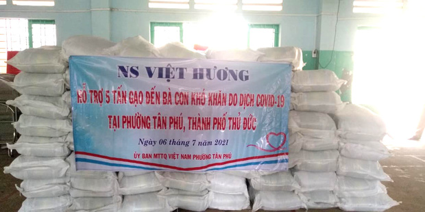 Bị nói 'kinh doanh nghề từ thiện' giữa mùa dịch, Việt Hương lên tiếng đáp trả căng đét - 1 Bị nói 'kinh doanh nghề từ thiện' giữa mùa dịch, Việt Hương lên tiếng đáp trả căng đét - 1