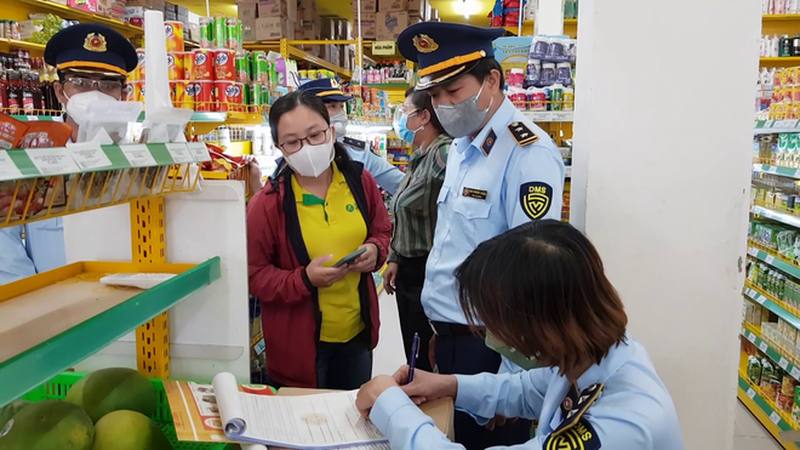 Bách Hoá Xanh thu 'khủng' mùa dịch vẫn xin giảm giá 50% thuê mặt bằng - 1 Bách Hoá Xanh thu 'khủng' mùa dịch vẫn xin giảm giá 50% thuê mặt bằng - 1
