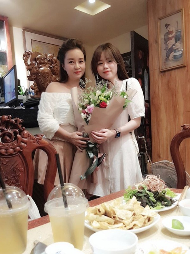 Mẹ nuôi Quang Hải công khai ủng hộ Huỳnh Anh làm BTV thể thao, nói gì mà nhắc đến cả quá khứ? - 7 Mẹ nuôi Quang Hải công khai ủng hộ Huỳnh Anh làm BTV thể thao, nói gì mà nhắc đến cả quá khứ? - 7