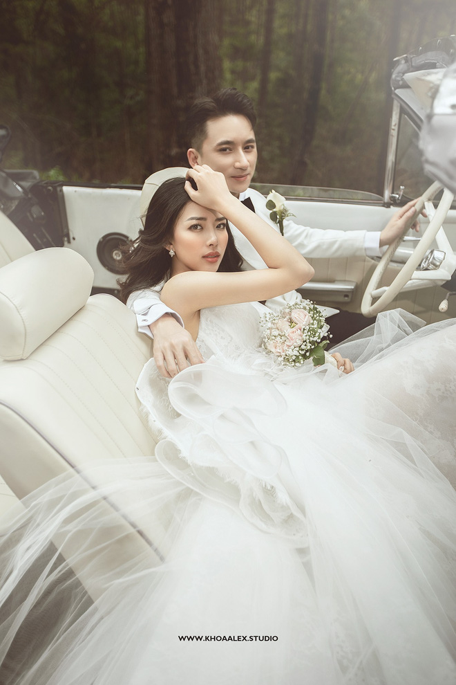 Ngày hết 'Cô vy', 5 couple Vbiz rộn ràng tổ chức tiệc cưới: Dàn khách mời của Phan Mạnh Quỳnh gây choáng, 1 đôi có luôn con đầu lòng! - 23 Ngày hết 'Cô vy', 5 couple Vbiz rộn ràng tổ chức tiệc cưới: Dàn khách mời của Phan Mạnh Quỳnh gây choáng, 1 đôi có luôn con đầu lòng! - 23