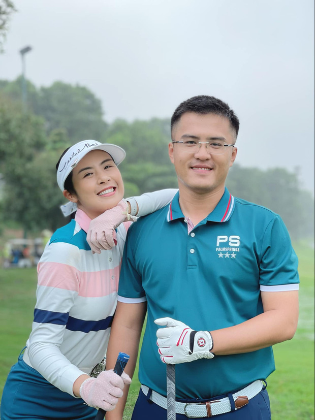 Ngày hết 'Cô vy', 5 couple Vbiz rộn ràng tổ chức tiệc cưới: Dàn khách mời của Phan Mạnh Quỳnh gây choáng, 1 đôi có luôn con đầu lòng! - 3 Ngày hết 'Cô vy', 5 couple Vbiz rộn ràng tổ chức tiệc cưới: Dàn khách mời của Phan Mạnh Quỳnh gây choáng, 1 đôi có luôn con đầu lòng! - 3
