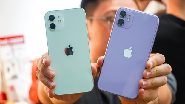 Dù dịch bệnh, người Việt vẫn 'chi bạo' mua iPhone - 2 Dù dịch bệnh, người Việt vẫn 'chi bạo' mua iPhone - 2