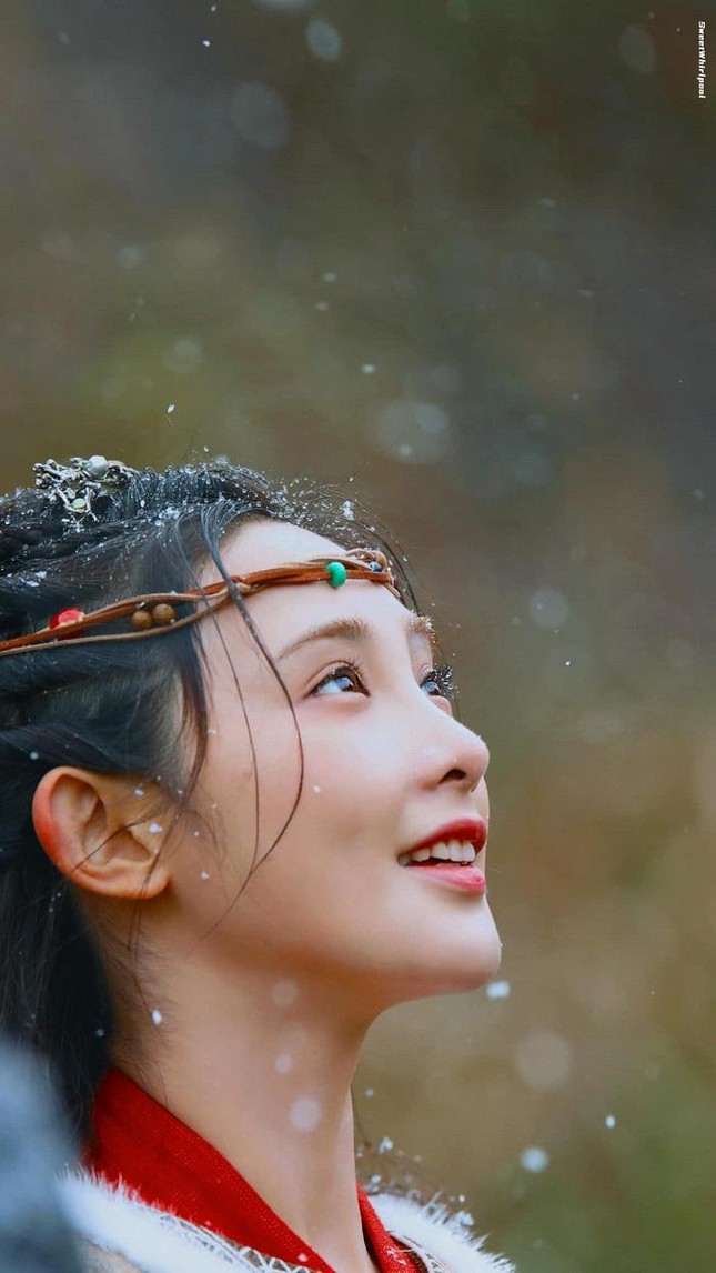 Mỹ nữ 'Đông Cung' - Bành Tiểu Nhiễm cực xinh khi đóng cặp Phùng Thiệu Phong, netizen kêu gào tránh xa chồng cũ Triệu Lệ Dĩnh - 1 Mỹ nữ 'Đông Cung' - Bành Tiểu Nhiễm cực xinh khi đóng cặp Phùng Thiệu Phong, netizen kêu gào tránh xa chồng cũ Triệu Lệ Dĩnh - 1