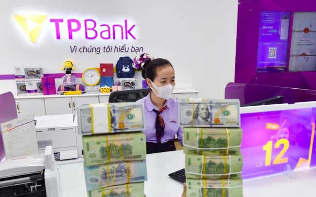 Lợi nhuận khủng của các ngân hàng trong 6 tháng đầu năm nay đến từ đâu? Lợi nhuận khủng của các ngân hàng trong 6 tháng đầu năm nay đến từ đâu?
