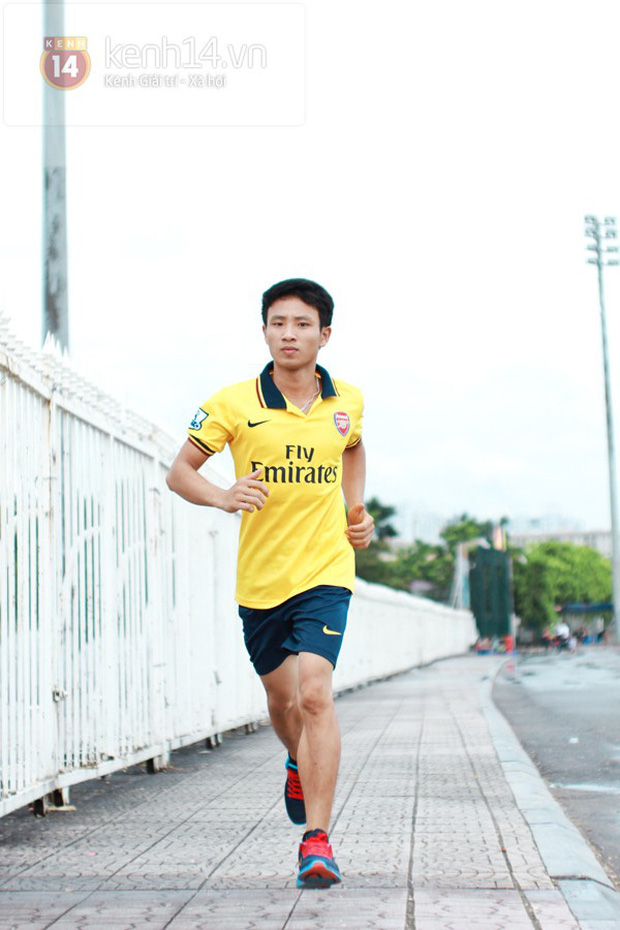 Nam sinh 8 năm trước chạy 8km theo đội tuyển Arsenal quanh bờ Hồ: Mời mức lương 100 triệu/tháng nhưng từ chối, cuộc đời thay đổi ngoạn mục! - 6 Nam sinh 8 năm trước chạy 8km theo đội tuyển Arsenal quanh bờ Hồ: Mời mức lương 100 triệu/tháng nhưng từ chối, cuộc đời thay đổi ngoạn mục! - 6