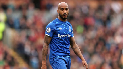 Nội tình Everton bất ổn, cầu thủ yêu cầu nêu tên kẻ 'ấu dâm' Nội tình Everton bất ổn, cầu thủ yêu cầu nêu tên kẻ 'ấu dâm'