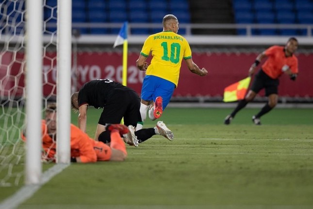 Brazil đè bẹp Đức với ‘hat-trick’ chớp nhoáng của Richarlison - 1 Brazil đè bẹp Đức với ‘hat-trick’ chớp nhoáng của Richarlison - 1