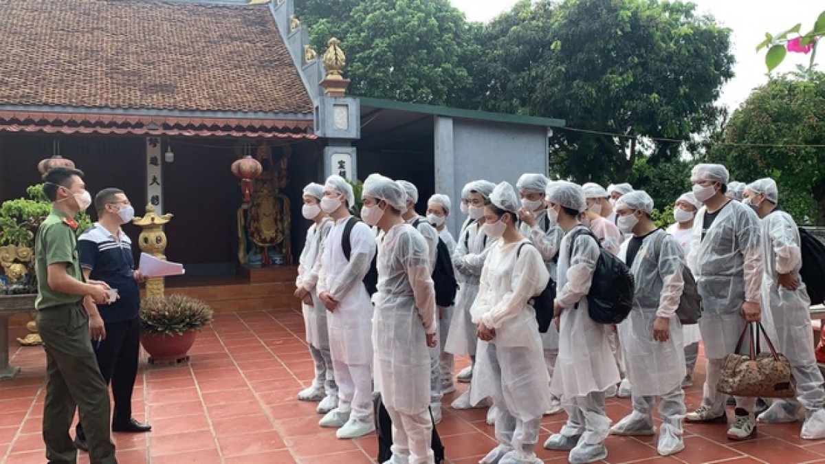 Phát hiện 20 người Trung Quốc nhập cảnh, lưu trú trái phép tại Hưng Yên Phát hiện 20 người Trung Quốc nhập cảnh, lưu trú trái phép tại Hưng Yên
