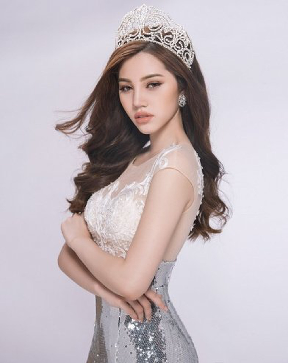 Điểm danh những gái xinh là người tình của rapper số 1 Việt Nam: Từ hoa hậu tai tiếng đến hotgirl body rực lửa - 6 Điểm danh những gái xinh là người tình của rapper số 1 Việt Nam: Từ hoa hậu tai tiếng đến hotgirl body rực lửa - 6
