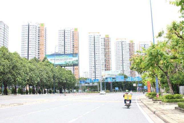 Nhiều cấp độ chống dịch ở TPHCM không hiệu quả, chuẩn bị cho tình huống xấu nhất - 1 Nhiều cấp độ chống dịch ở TPHCM không hiệu quả, chuẩn bị cho tình huống xấu nhất - 1