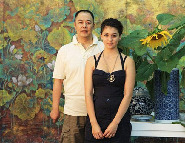 Càn Long (Hoàn Châu Cách Cách): Ép 2 người tình phá thai, 'tuyển phi' trẻ vị thành niên, bắt cóc con và cái kết bất ngờ tuổi 65 - 3 Càn Long (Hoàn Châu Cách Cách): Ép 2 người tình phá thai, 'tuyển phi' trẻ vị thành niên, bắt cóc con và cái kết bất ngờ tuổi 65 - 3
