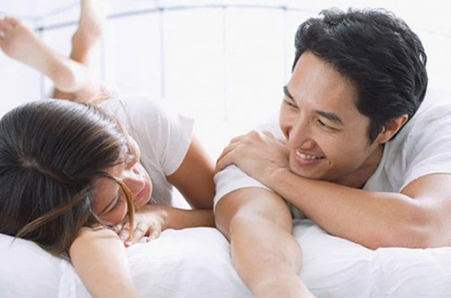 3 tuyệt chiêu vàng 'ân ái' của cô vợ trong những ngày giãn cách giúp chồng chẳng bao giờ chán dù cạnh nhau 24/24 3 tuyệt chiêu vàng 'ân ái' của cô vợ trong những ngày giãn cách giúp chồng chẳng bao giờ chán dù cạnh nhau 24/24