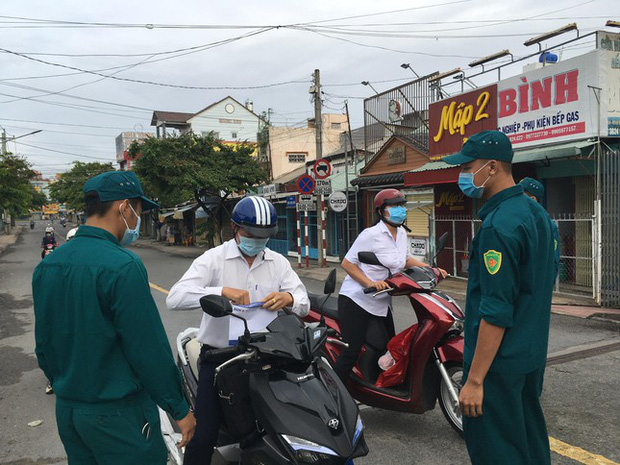8 tỉnh miền Tây yêu cầu người dân không ra đường vào buổi tối cả đường bộ và đường sông 8 tỉnh miền Tây yêu cầu người dân không ra đường vào buổi tối cả đường bộ và đường sông