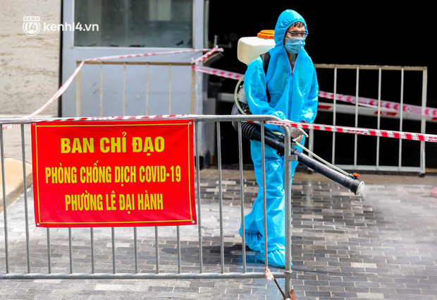 Ảnh, clip: Hà Nội đưa 50 F1 tại quận Hai Bà Trưng đi cách ly tập trung - 6 Ảnh, clip: Hà Nội đưa 50 F1 tại quận Hai Bà Trưng đi cách ly tập trung - 6