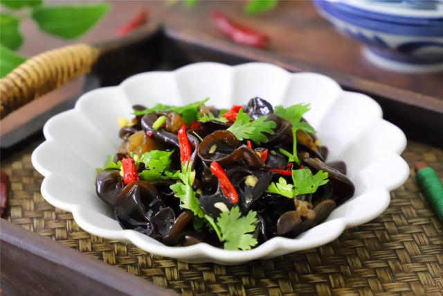 Món ăn quen thuộc giàu sắt gấp 20 lần rau cần, 7 lần gan lợn, dùng để thải độc ruột, giảm cân vô cùng hiệu quả - 1 Món ăn quen thuộc giàu sắt gấp 20 lần rau cần, 7 lần gan lợn, dùng để thải độc ruột, giảm cân vô cùng hiệu quả - 1