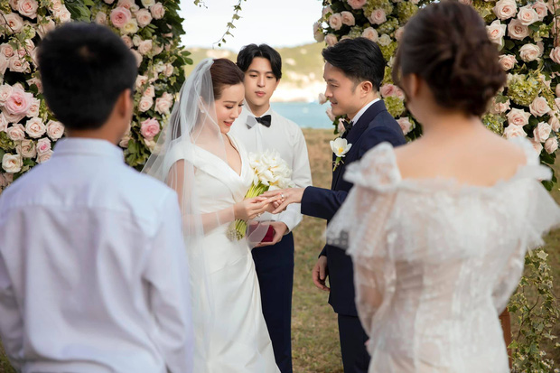 Hoa hậu Thu Hoài gặp chấn thương nghiêm trọng ở Mỹ, Hari Won - Mai Hồ cùng dàn sao Việt đồng loạt lo lắng hỏi thăm - 4 Hoa hậu Thu Hoài gặp chấn thương nghiêm trọng ở Mỹ, Hari Won - Mai Hồ cùng dàn sao Việt đồng loạt lo lắng hỏi thăm - 4