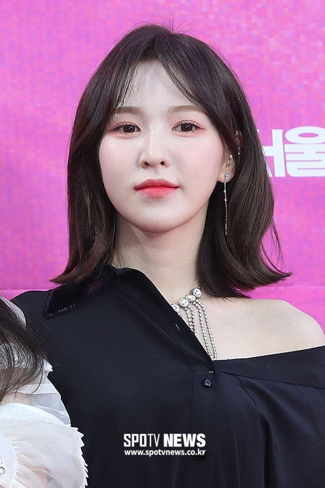 Tóc ngắn của Wendy (Red Velvet) từng gây sốt rầm rộ từ Hàn sang Việt vì quá xinh, đến giờ vẫn chưa hết mốt - 5 Tóc ngắn của Wendy (Red Velvet) từng gây sốt rầm rộ từ Hàn sang Việt vì quá xinh, đến giờ vẫn chưa hết mốt - 5