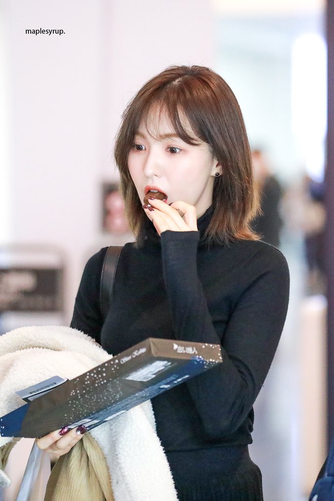 Tóc ngắn của Wendy (Red Velvet) từng gây sốt rầm rộ từ Hàn sang Việt vì quá xinh, đến giờ vẫn chưa hết mốt - 7 Tóc ngắn của Wendy (Red Velvet) từng gây sốt rầm rộ từ Hàn sang Việt vì quá xinh, đến giờ vẫn chưa hết mốt - 7