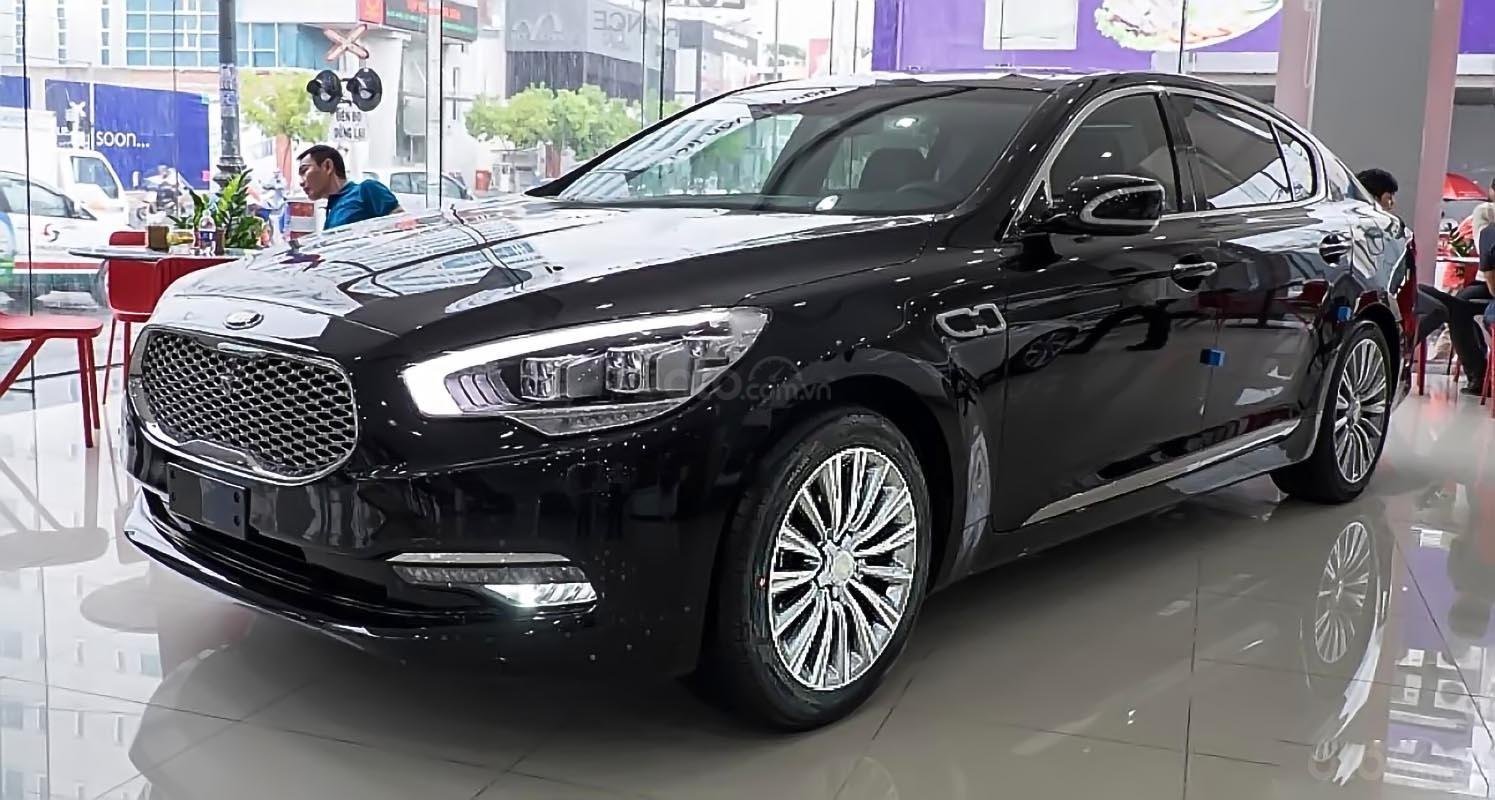 Ế ẩm, xe sang mất giá hơn 500 triệu đồng, 'mua 1 tặng 1' Ế ẩm, xe sang mất giá hơn 500 triệu đồng, 'mua 1 tặng 1'