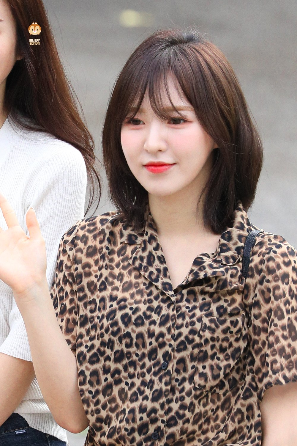 Tóc ngắn của Wendy (Red Velvet) từng gây sốt rầm rộ từ Hàn sang Việt vì quá xinh, đến giờ vẫn chưa hết mốt - 2 Tóc ngắn của Wendy (Red Velvet) từng gây sốt rầm rộ từ Hàn sang Việt vì quá xinh, đến giờ vẫn chưa hết mốt - 2