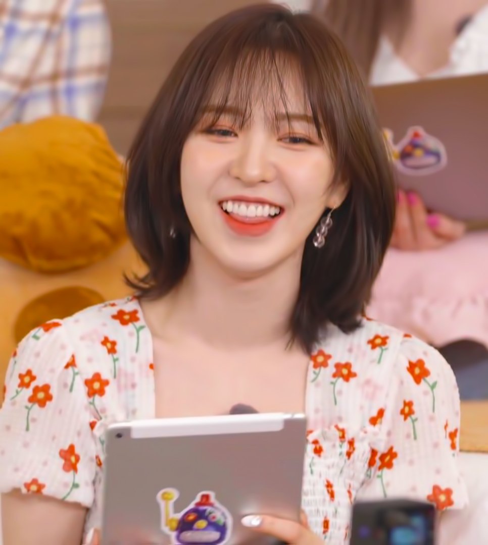 Tóc ngắn của Wendy (Red Velvet) từng gây sốt rầm rộ từ Hàn sang Việt vì quá xinh, đến giờ vẫn chưa hết mốt - 11 Tóc ngắn của Wendy (Red Velvet) từng gây sốt rầm rộ từ Hàn sang Việt vì quá xinh, đến giờ vẫn chưa hết mốt - 11