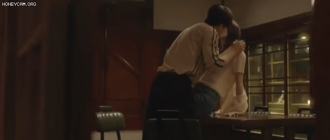 Phim 19+ Nevertheless tập 7: Han So Hee lại đâm đầu vào Song Kang, đè nhau hôn tới tấp dù tuyên bố chia tay - 1 Phim 19+ Nevertheless tập 7: Han So Hee lại đâm đầu vào Song Kang, đè nhau hôn tới tấp dù tuyên bố chia tay - 1