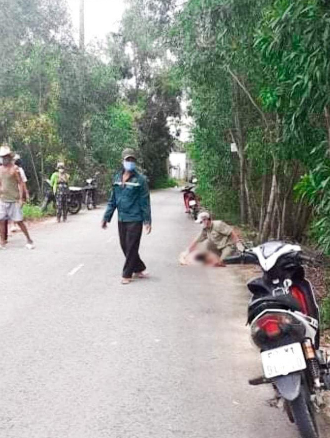 TP.HCM: Mẹ và con gái lớn tử vong khi ra kênh gần nhà bắt hến, 3 đứa nhỏ chịu cảnh mồ côi TP.HCM: Mẹ và con gái lớn tử vong khi ra kênh gần nhà bắt hến, 3 đứa nhỏ chịu cảnh mồ côi