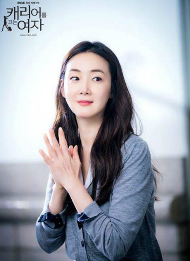 Dàn mỹ nhân 'phim 4 mùa' ngày ấy và hiện tại: Song Hye Kyo, Son Ye Jin xinh đẹp trường tồn, có 1 người lại vướng nghi án dao kéo - 22 Dàn mỹ nhân 'phim 4 mùa' ngày ấy và hiện tại: Song Hye Kyo, Son Ye Jin xinh đẹp trường tồn, có 1 người lại vướng nghi án dao kéo - 22