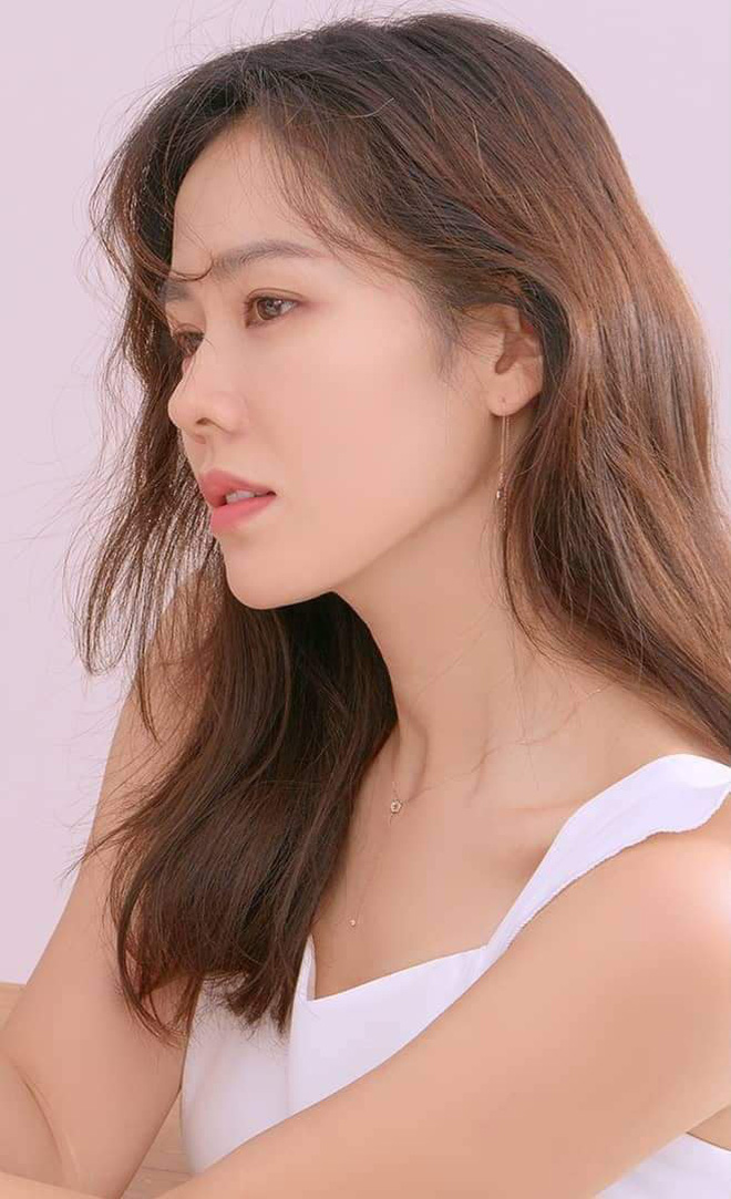 Dàn mỹ nhân 'phim 4 mùa' ngày ấy và hiện tại: Song Hye Kyo, Son Ye Jin xinh đẹp trường tồn, có 1 người lại vướng nghi án dao kéo - 8 Dàn mỹ nhân 'phim 4 mùa' ngày ấy và hiện tại: Song Hye Kyo, Son Ye Jin xinh đẹp trường tồn, có 1 người lại vướng nghi án dao kéo - 8
