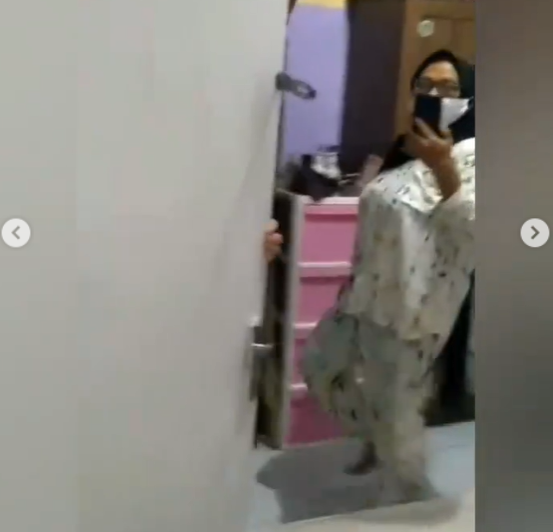 Vợ vác bụng bầu đi bắt ghen, gã chồng trăng hoa và 'kẻ thứ 3' là tiếp viên hàng không có thái độ gây căm phẫn - 5 Vợ vác bụng bầu đi bắt ghen, gã chồng trăng hoa và 'kẻ thứ 3' là tiếp viên hàng không có thái độ gây căm phẫn - 5