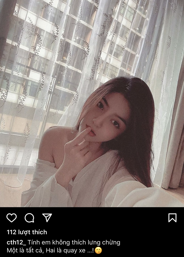 Bồ tin đồn Quang Hải mang ảnh vai trần hờ hững đi thả thính, viết gì mà netizen nghĩ ngay đến chàng cầu thủ? - 2 Bồ tin đồn Quang Hải mang ảnh vai trần hờ hững đi thả thính, viết gì mà netizen nghĩ ngay đến chàng cầu thủ? - 2
