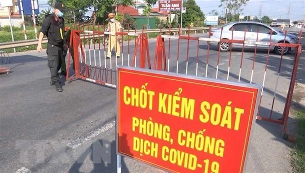 Khởi tố vụ án tài xế không chấp hành quy định, làm lây dịch Khởi tố vụ án tài xế không chấp hành quy định, làm lây dịch