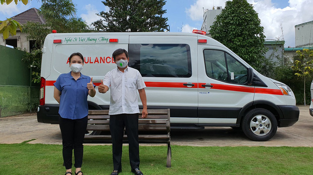Sau 5 tháng, ông Đoàn Ngọc Hải chính thức nhận xe 2,5 tỷ: Tôi rất biết ơn Việt Hương - 2 Sau 5 tháng, ông Đoàn Ngọc Hải chính thức nhận xe 2,5 tỷ: Tôi rất biết ơn Việt Hương - 2