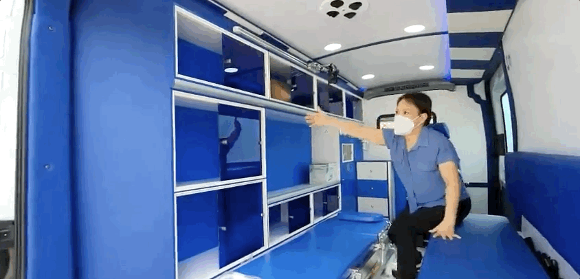 Hứa là làm, NS Việt Hương đích thân trao xe cứu thương trị giá 3 tỷ cho ông Đoàn Ngọc Hải: Hành động đẹp lan toả giữa mùa dịch! Hứa là làm, NS Việt Hương đích thân trao xe cứu thương trị giá 3 tỷ cho ông Đoàn Ngọc Hải: Hành động đẹp lan toả giữa mùa dịch!